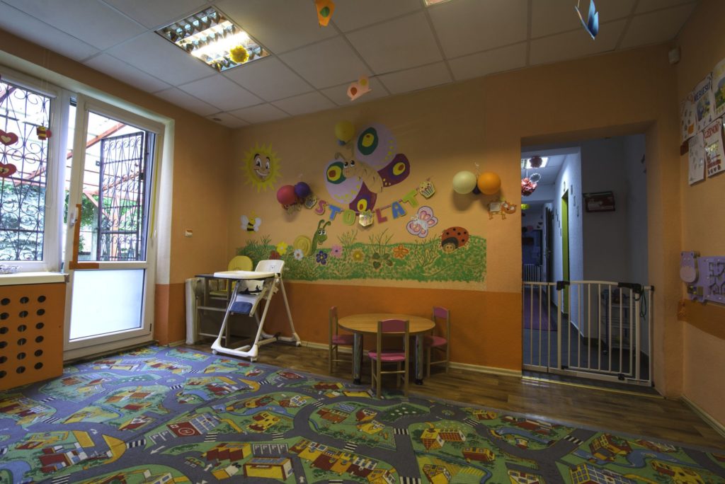 pomarańczowa sala zabaw Klekotek